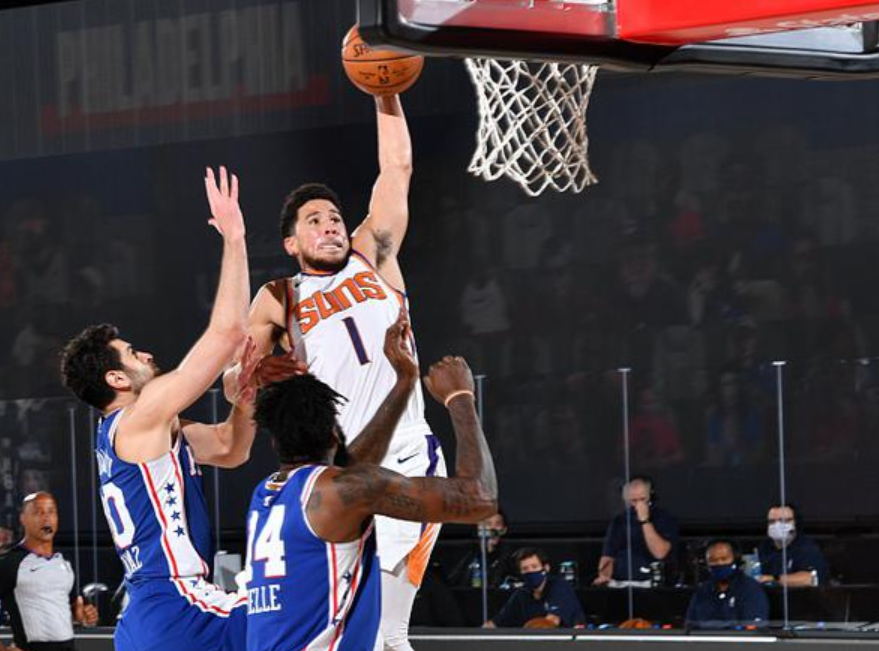  开拓者利拉德60分创队史新纪录