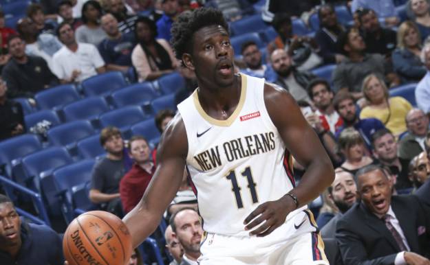  浓眉哥攻防两端显威力，湖人轻取猛龙收获赛季第40胜