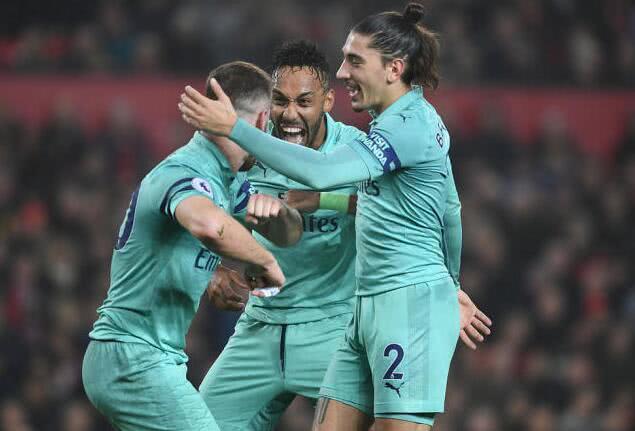  哈兰德双响炮曼城客战阿森纳延续不败神话